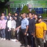 Mardan Hasibuan Ketua Komite SMAN 1 Tanjab Barat Pantau Pelepasan Siswa/Siswi Pramuka Menuju Bandung